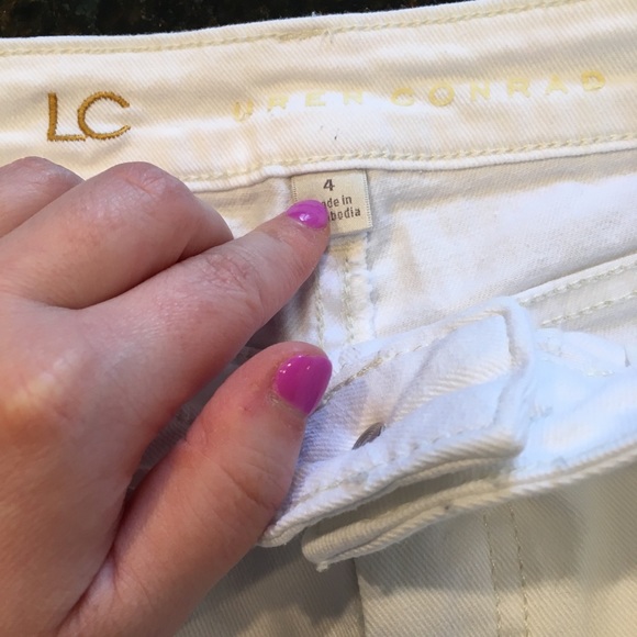 LC Lauren Conrad white Bermuda’s size 4 - Picture 4 of 8